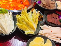 -谭鸭血老火锅(远大购物广场店)