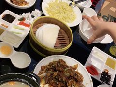-皇城根·烤鸭·鱼头·家常菜(欧亚大观乐活城店)