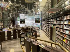 -钟书阁(群光广场店)
