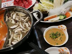 -呷哺呷哺 黄金牧场 (盛世天骄店)