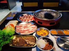 -老炉家木炭烤肉(长江国际店)