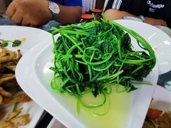-天天向上素食餐厅(五台山店)