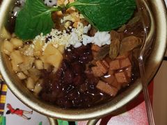 -贤合庄卤味火锅(安吉万达店)