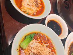 -俏江南(东方广场店)