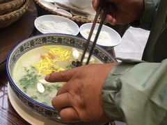 -香麒园·过桥米线·南湖雅宴