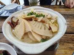 -小小饭店·休闲农庄·安吉松树林里的农家菜
