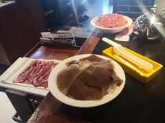 -周周有辣火锅馆(玖耀里店)