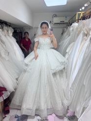 -NaNa婚纱礼服馆