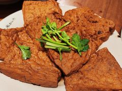 古法扒豆腐-張飛扒肉•四代传承(道外店)