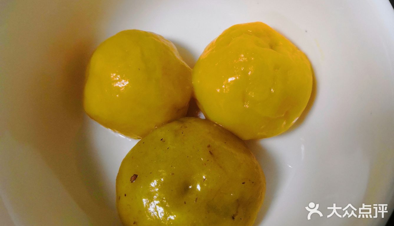 【做法步骤】1、南瓜去皮上锅蒸熟