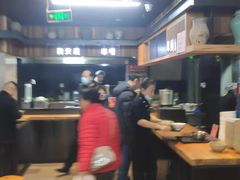 -亮亮面馆(经六路店)