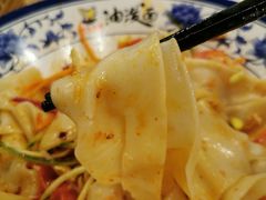 油泼扯面-陕味食族油泼面·小炒盖码面(双榆树店)