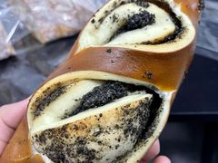 黑芝麻碱水-屋裡·Union Bakery(龙江路店)