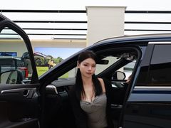 -王府井百货熙地港店