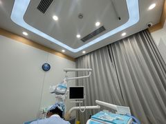 -皓齿连锁·雅贝健口腔·种植·矫正中心(虹口曲阳路店)
