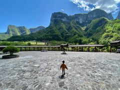 -鹿院坪生态旅游景区