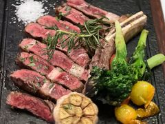 T骨牛排（小份）-斯普汇生蚝牛排馆(中骏世界城店)