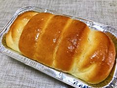 松软炼乳面包-味多美蛋糕(西安门店)