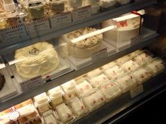 -红宝石·鲜奶小方(长阳店)