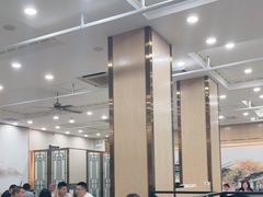 大堂-红色湘菜馆(春风店)