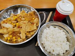 麻辣香锅-华中科技大学东三学生食堂