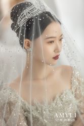 -艾米丽婚纱礼服