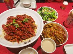招牌十三香小龙虾-龙巢盱眙龙虾·牛蛙·烧烤宵夜(八卦岭店)