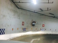 iphone_upload_pic-苏宁电器广场·停车场