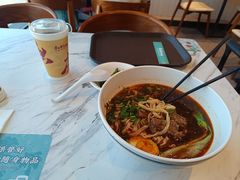 -康师傅私房牛肉面(申虹店)