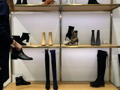 -STUART WEITZMAN(静安嘉里中心店)
