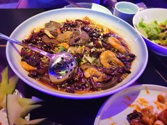 -粉墨特色菜·烧烤音乐酒馆