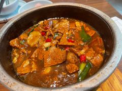 -有红鸡毛店·川菜(建设路店)