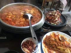 -小公洞韩式豆腐村&Q饮品铺