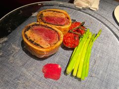 惠灵顿牛排-弦月窗LUNETTE BY AMANDA(复兴路店)