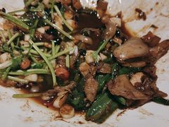 -黄泥岗·地道湖北菜(奥特莱斯店)