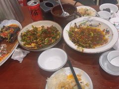 -湖南人家湘菜馆(镇江路店)