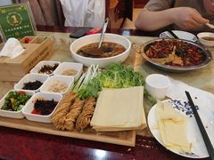 -巨鼎酒店(擂鼓石店)