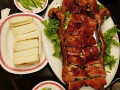 港式烤乳猪-中国城银都鱼翅酒楼