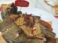-肥肥虾庄·金牌油焖大虾(汉口城市广场店)