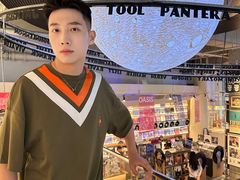 -黑胶星球(华发中城商都店)