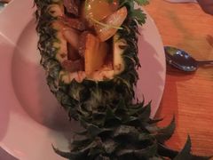 菠萝牛肉菜-Lanterns Vietnamese Restaurant