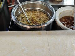 -裕新楼粉面馆·石磨手工粉(四方坪店)