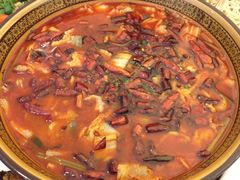 功夫鲇鱼-川流不息·地道川菜·小龙虾(新松江路店)