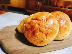 黄油菠萝包-啊噗吐呦现场烘焙(麦凯乐店)