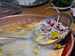 -洱火云南酸菜牛肉火锅(石景山当代商城店)