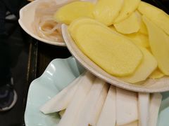 -肖肖酸萝卜鱼火锅(总店)