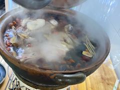 藥膳湯底-威邵鸡煲(西华路总店)
