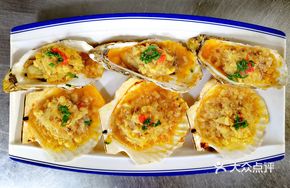 Oyster and Scallop Platter