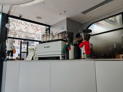 -YOLO COFFEE(深房广场店)