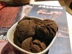 冰淇淋自助-哥老官重庆美蛙鱼头(西湖银泰十一哥店)